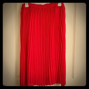 Red, Pleated, Midi skirt